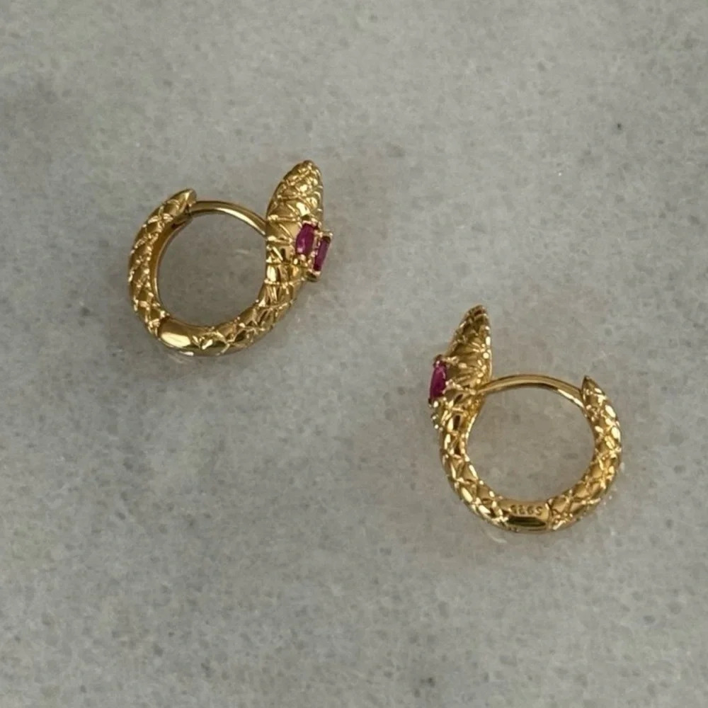 Good Snake Huggie Hoop Earrings Pink Crystal 

Brand New - Picture 3 of 4